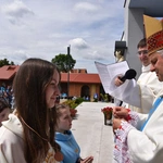Pielgrzymka DSM do Szczepanowa - błogosławieństwo przewodniczek