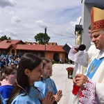 Pielgrzymka DSM do Szczepanowa - błogosławieństwo przewodniczek