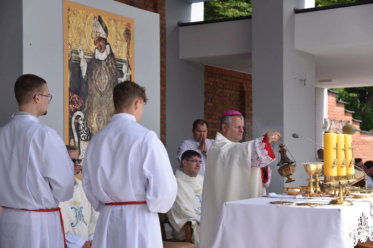 Pielgrzymka DSM do Szczepanowa - Msza św. i integracja