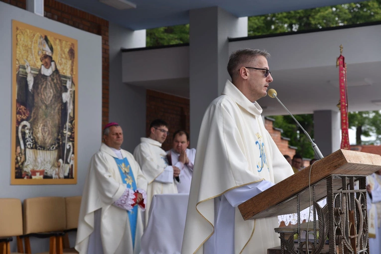 Pielgrzymka DSM do Szczepanowa - Msza św. i integracja