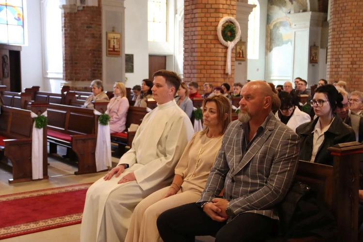 Święcenia diakonatu w głogowskiej kolegiacie