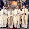 Święcenia prezbiteratu w Świdnicy. Bp Mendyk: Bądźcie sługami radości