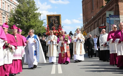 Bp. Marek Szkudło w Piekarach: Rodzinność to nie przeżytek, ale życiodajne źródło wartości