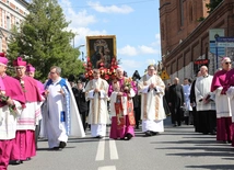 Bp. Marek Szkudło w Piekarach: Rodzinność to nie przeżytek, ale życiodajne źródło wartości