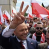 Przez Warszawę przeszły marsze Nawrockiego i Trzaskowskiego