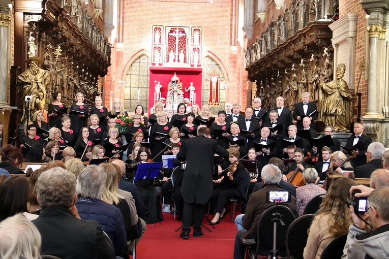 Koncert w katedrze wrocławskiej "Niech zabrzmią głosy kochających serc"