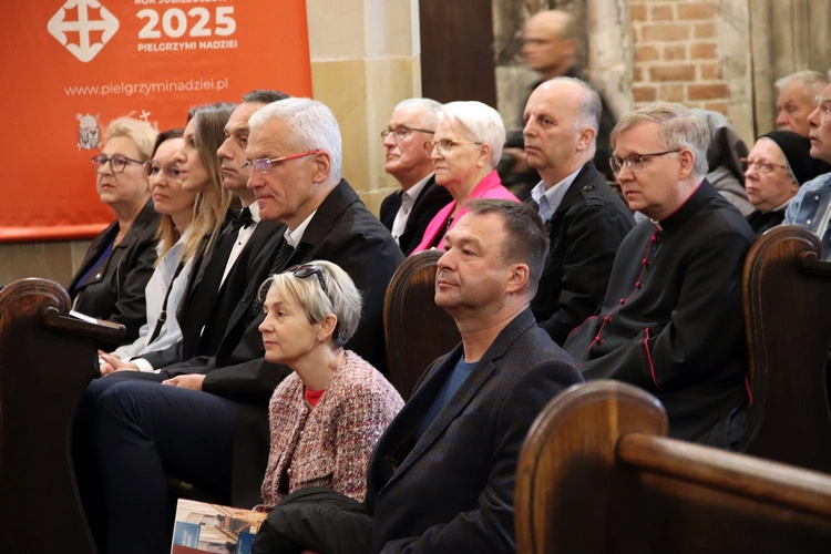 Koncert w katedrze wrocławskiej "Niech zabrzmią głosy kochających serc"