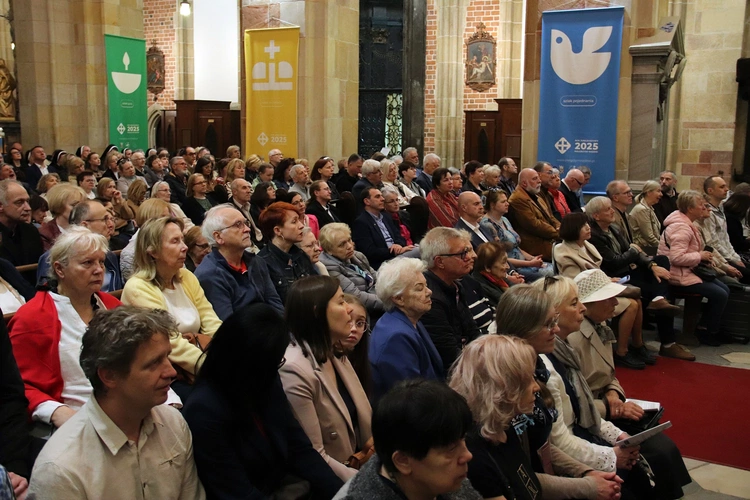 Koncert w katedrze wrocławskiej "Niech zabrzmią głosy kochających serc"