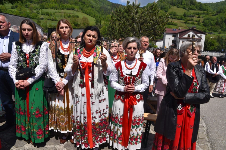 Wmurowanie kamienia węgielnego w Ochotnicy Dolnej