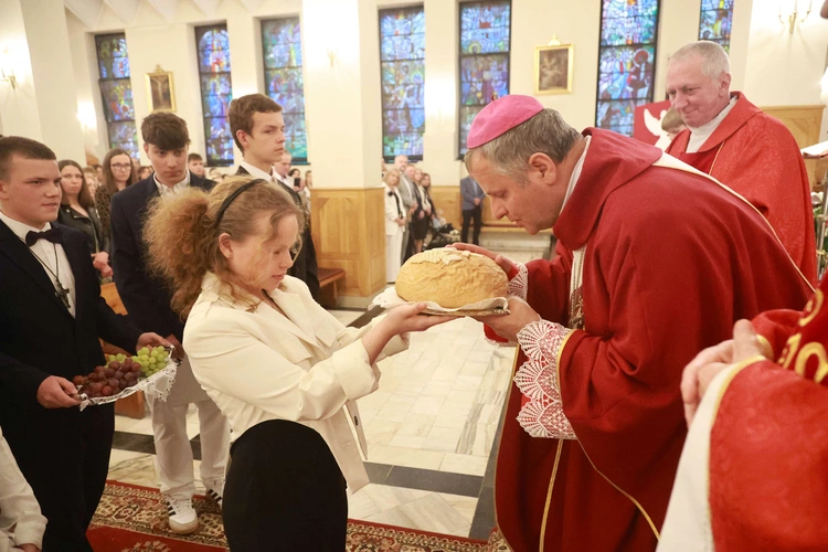 Bierzmowanie u Jana Nepomucena w Bochni