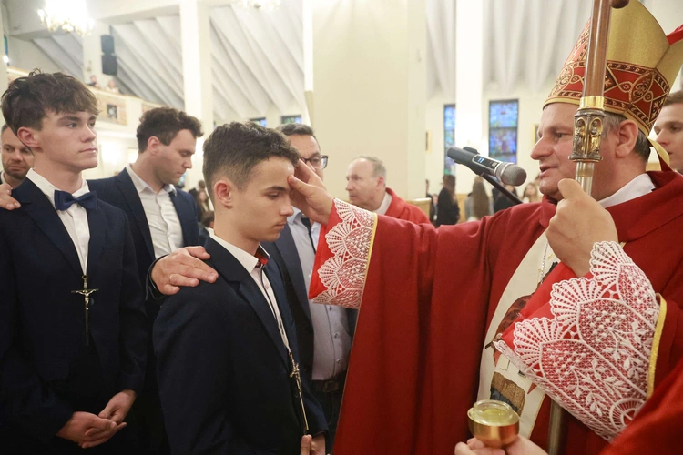 Bierzmowanie u Jana Nepomucena w Bochni