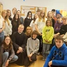 Uczestnicy konkursu z nauczycielami. 