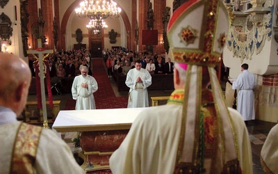 Radosna nowina – są nowi chętni do służenia Kościołowi w kapłaństwie.