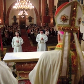 Radosna nowina – są nowi chętni do służenia Kościołowi w kapłaństwie.