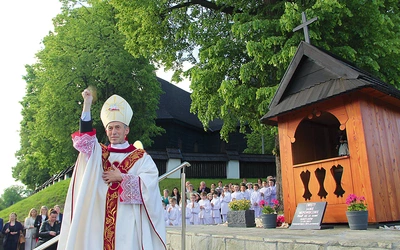 Z Bożym błogosławieństwem figurka z 1854 roku rozpoczęła nowe życie.