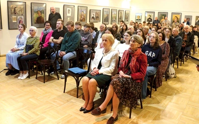Wystawę pokonkursowych prac można obejrzeć w Resursie Obywatelskiej.