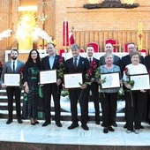 Po liturgii wręczone zostały tytuły „Człowiek o dobrym sercu”.