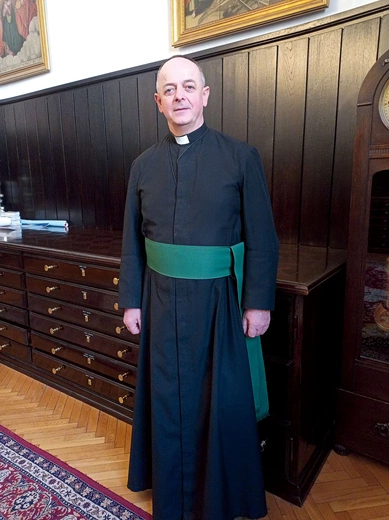W stolicy bracia Serca Jezusowego posługują w archikatedrze św. Jana Chrzciciela, kurii i w seminarium warszawskim.
