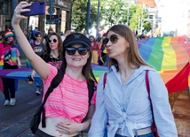 Czy inicjatywa szkoły była promocją środowiska osób LGBT+? Zdania są podzielone.