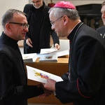 Bp Tadeusz Lityński wręczył dekrety dla nowych proboszczów i administatorów
