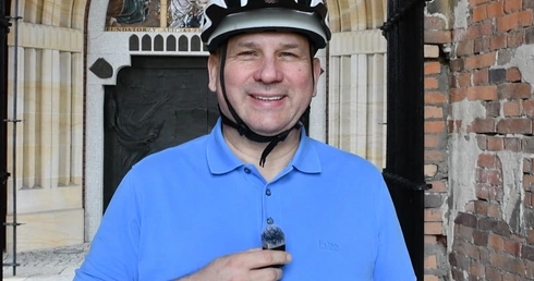 Proboszcz głogowskiej kolegiaty zaprasza na pielgrzymkę rowerową "Tour de God"