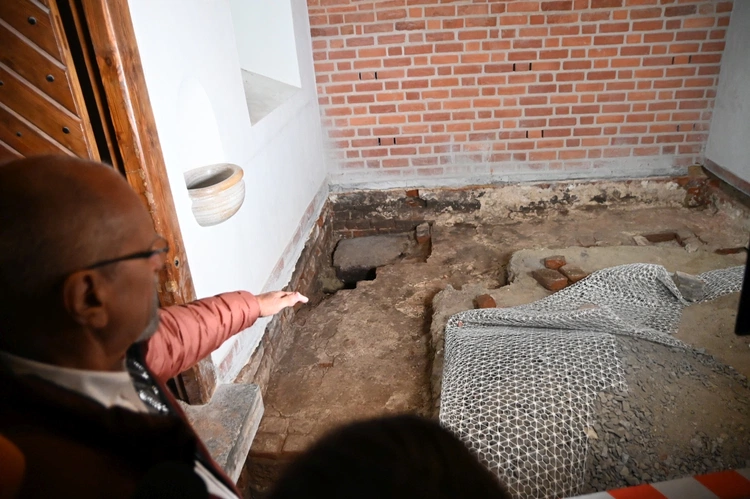 Wnętrze remontowanej katedry opolskiej