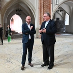 Wnętrze remontowanej katedry opolskiej