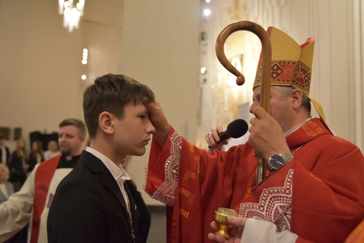 Bierzmowanie w par. Ducha Św. w Mielcu 2025