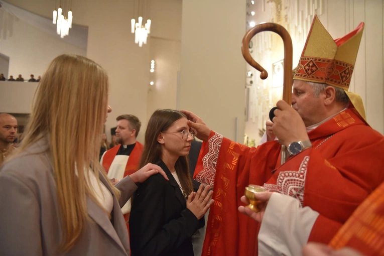 Bierzmowanie w par. Ducha Św. w Mielcu 2025