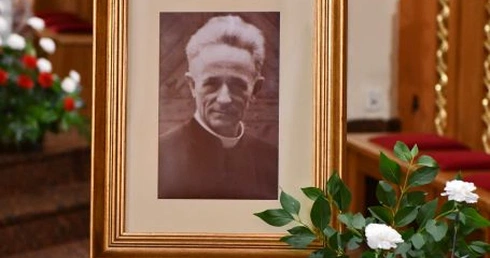 65 lat temu zielonogórzanie stanęli w obronie Domu Katolickiego i swojego proboszcza