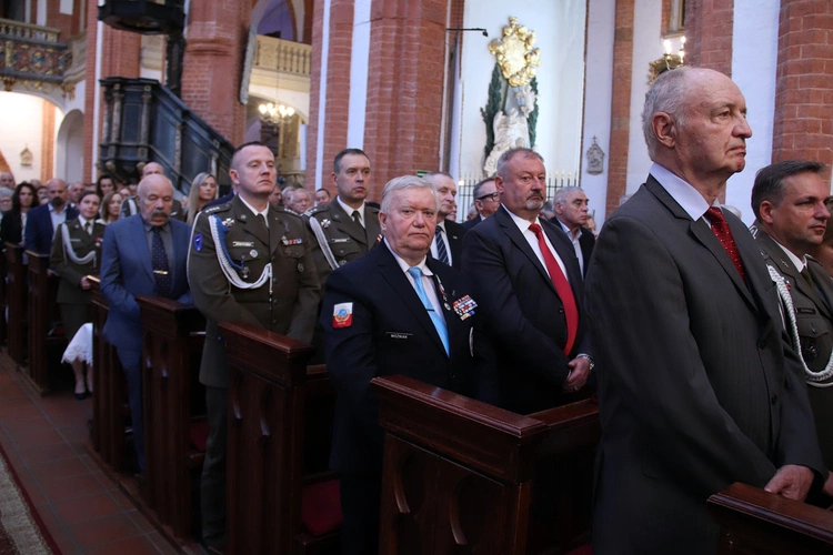 Uroczysta Msza św. z biskupem polowym i bierzmowanie w bazylice św. Elżbiety