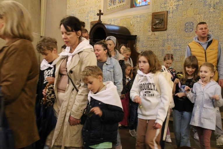 Płock. Dzień dziecka w ogrodzie biskupim