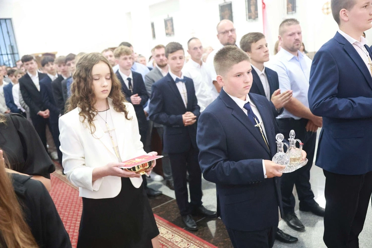 Bierzmowanie w Trzcianie koło Mielca