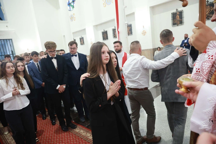 Bierzmowanie w Trzcianie koło Mielca