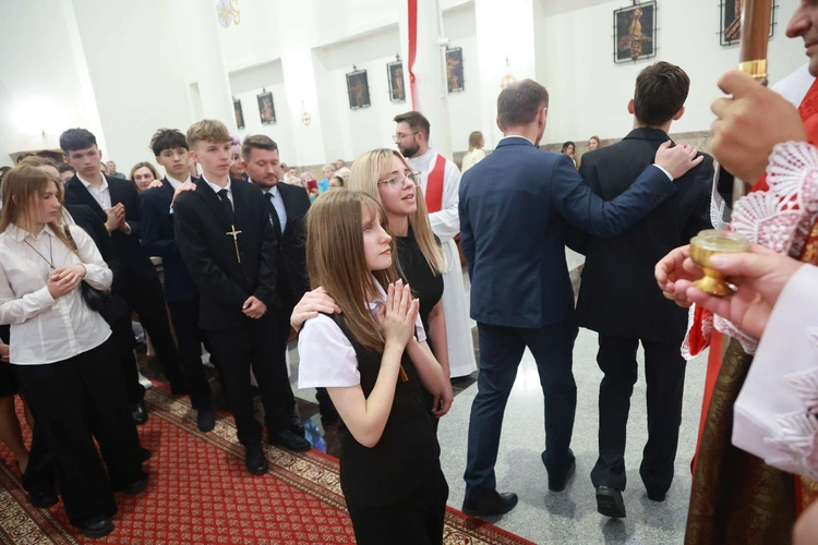 Bierzmowanie w Trzcianie koło Mielca