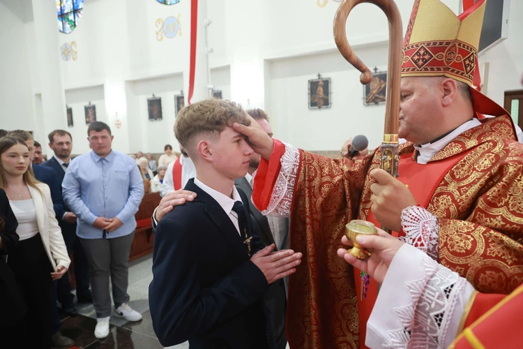 Bierzmowanie w Trzcianie koło Mielca