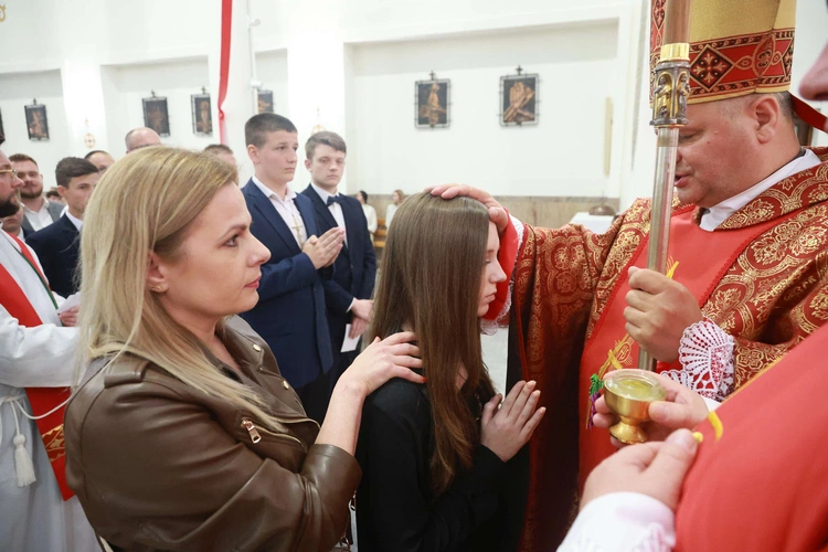 Bierzmowanie w Trzcianie koło Mielca