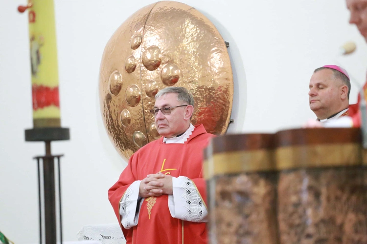 Bierzmowanie w Trzcianie koło Mielca