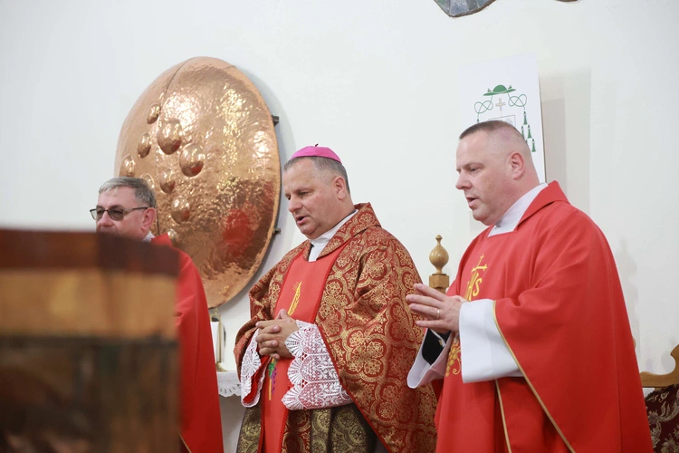 Bierzmowanie w Trzcianie koło Mielca