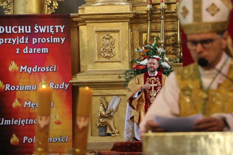 Pułtusk. XXVI Sacrosong Diecezji Płockiej (Msza św. w bazylice)
