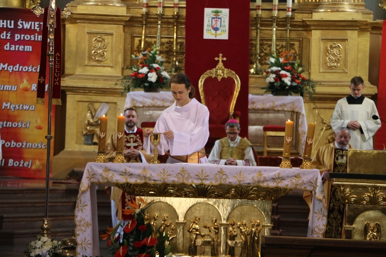 Pułtusk. XXVI Sacrosong Diecezji Płockiej (Msza św. w bazylice)