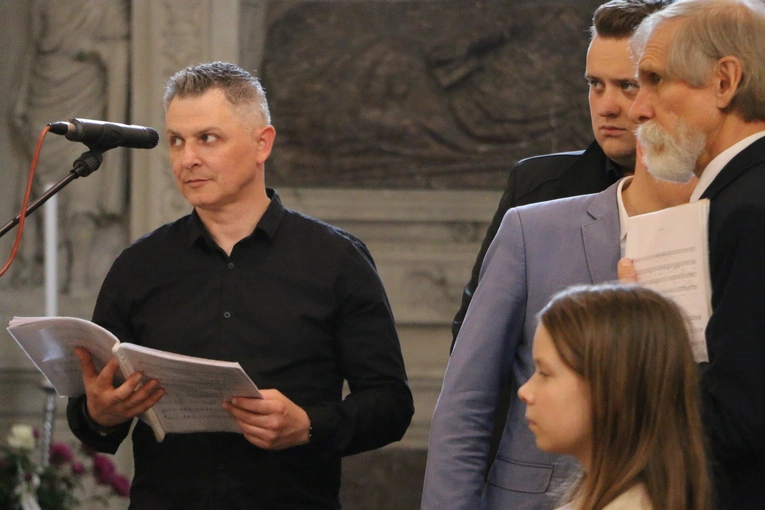 Pułtusk. XXVI Sacrosong Diecezji Płockiej (Msza św. w bazylice)