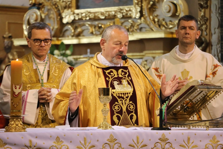 Pułtusk. XXVI Sacrosong Diecezji Płockiej (Msza św. w bazylice)