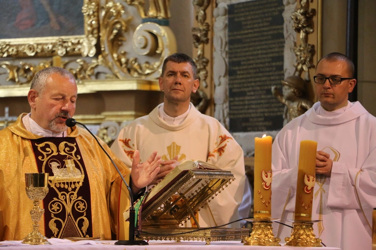 Pułtusk. XXVI Sacrosong Diecezji Płockiej (Msza św. w bazylice)