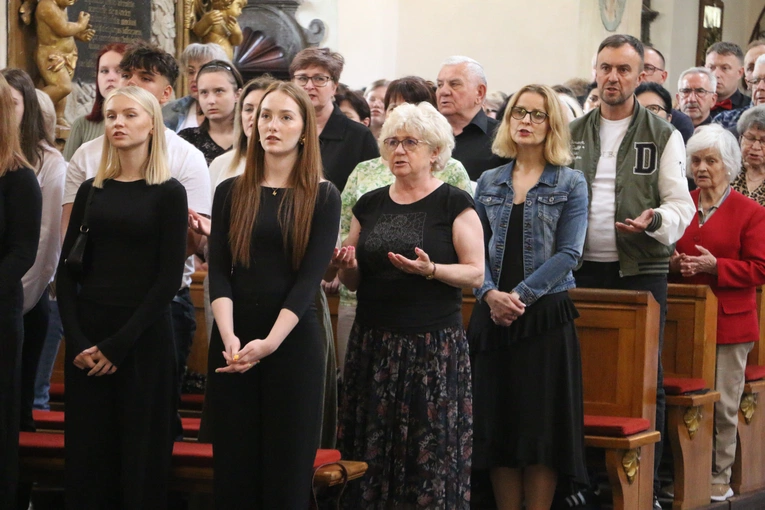 Pułtusk. XXVI Sacrosong Diecezji Płockiej (Msza św. w bazylice)