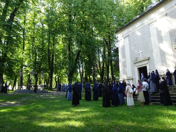 Pielgrzymka osób konsekrowanych
