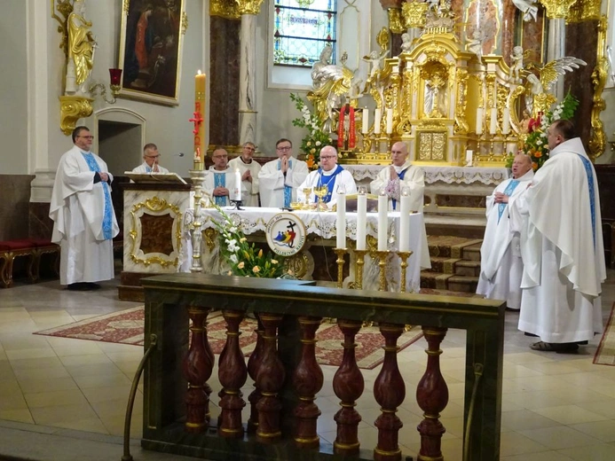 Pielgrzymka osób konsekrowanych