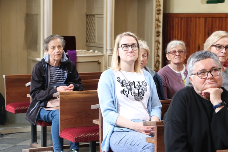 XII Diecezjalna Pielgrzymka Kobiet - wędrówka