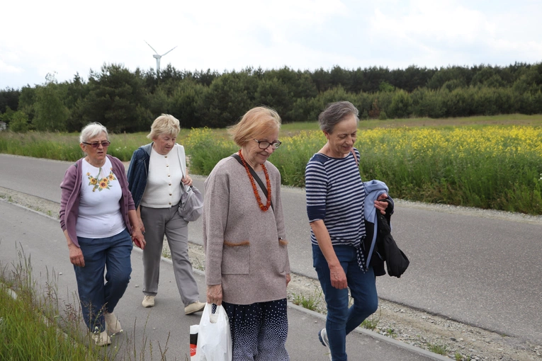 XII Diecezjalna Pielgrzymka Kobiet - wędrówka