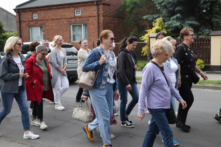 XII Diecezjalna Pielgrzymka Kobiet - wędrówka